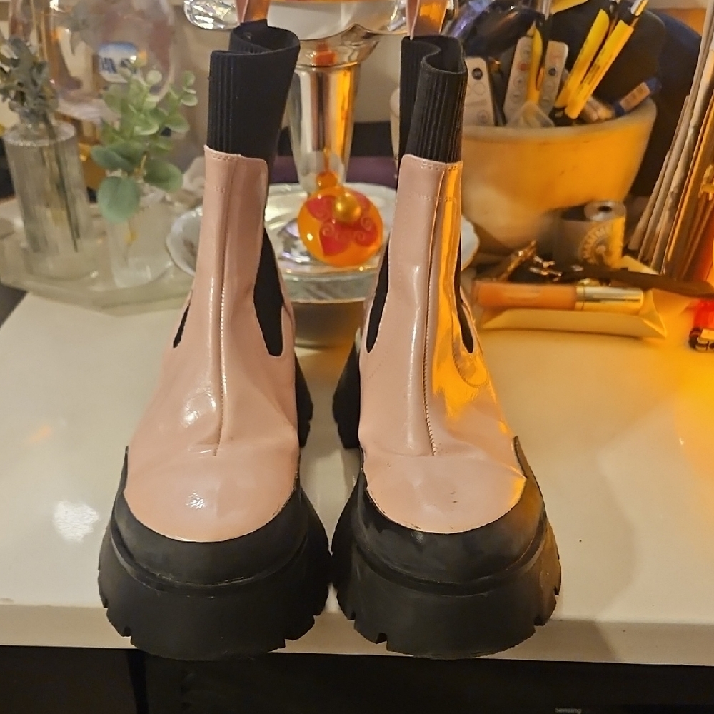 Circus by Sam Edelman Pink and Black Ankle Boots